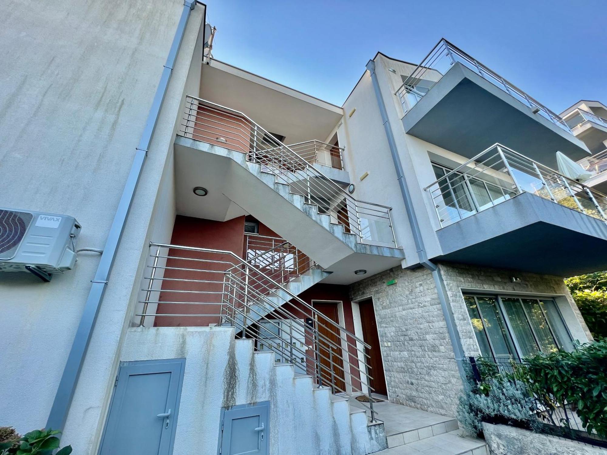Acacia Hill B8 Apartment Ðenovići Exterior foto